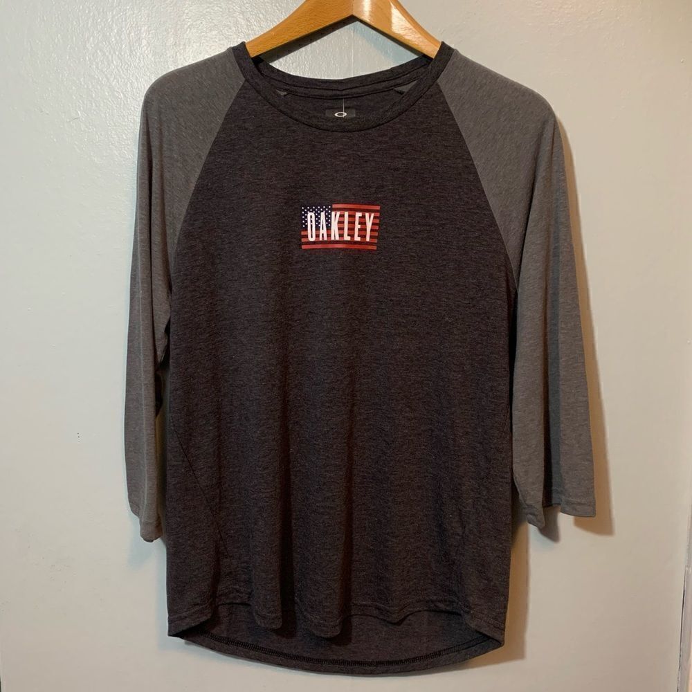 NWT Oakley 3/4 Long Sleeve TShirt Large